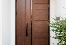 Pourquoi choisir une porte d’entrée en bois pour rénover sa maison&nbsp;?
